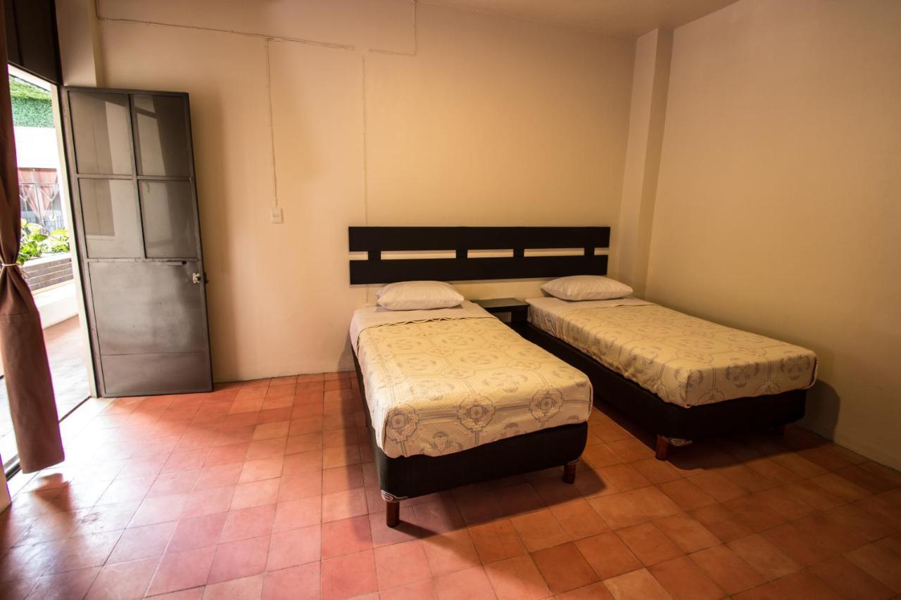 Casa De Juan Hostal Халапа Экстерьер фото
